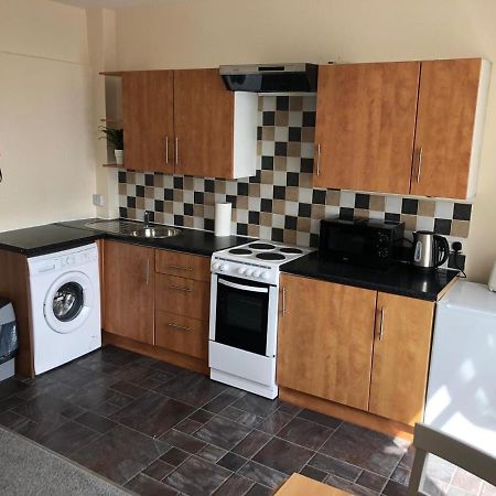 Comfy Stays Swansea Flat 3 エクステリア 写真
